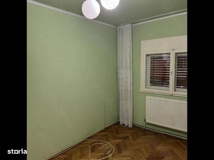 Apartament cu 3 camere decomandat în Girocului