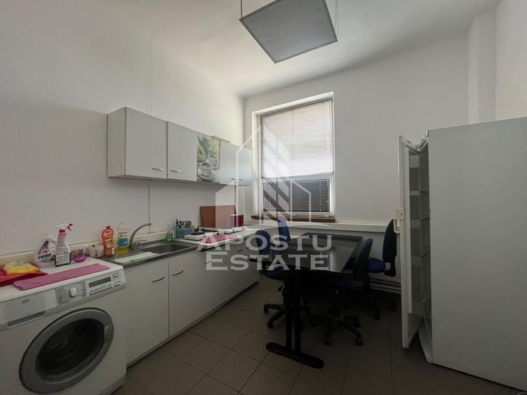Casă cu 5 camere cu Canalizare în Aradul Nou