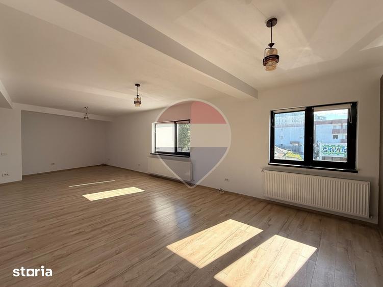 Spa?iu de birouri/servicii 65.9 mp, Open-Space, Sector 3 - 5