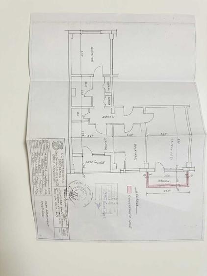 Apartament cu 3 camere decomandat în Rogerius