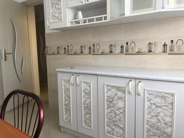 Apartament cu 2 camere decomandat în C5