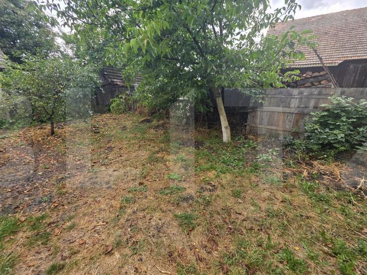 Casă individuală cu 2 camere cu Teren 382 Mp în Dobolii de Jos