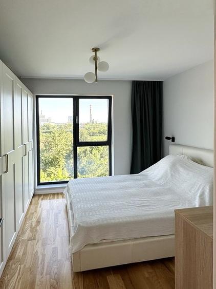 Apartament cu 2 camere decomandat, mobilat în P-ta Presei Libere