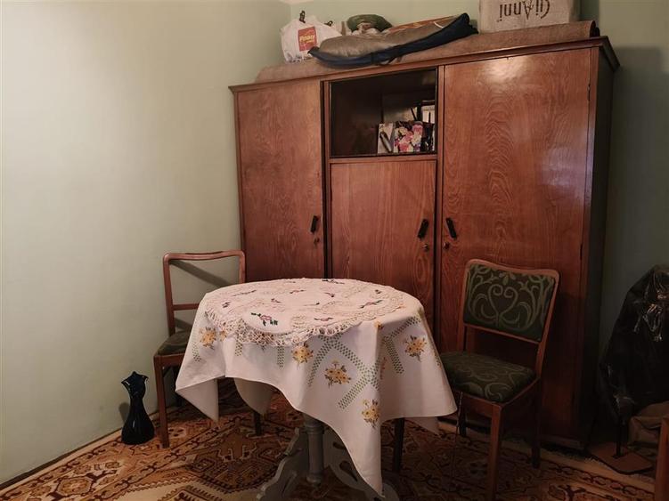 Casă cu 4 camere cu Garaj în Chercea