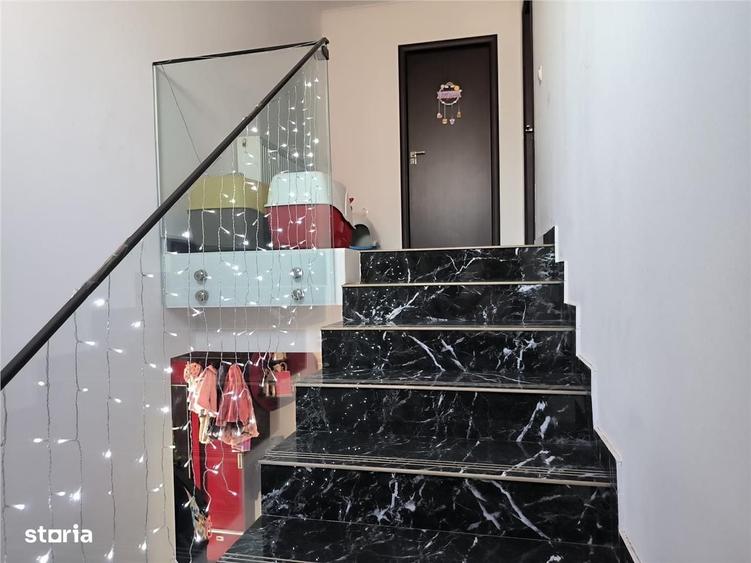 Casă cu 4 camere în Ciorogârla