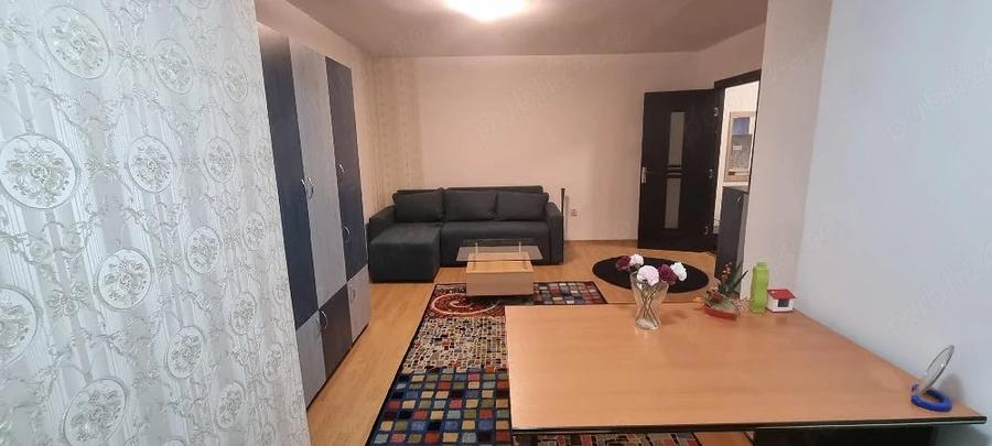 Apartament cu 2 camere decomandat în Tudor
