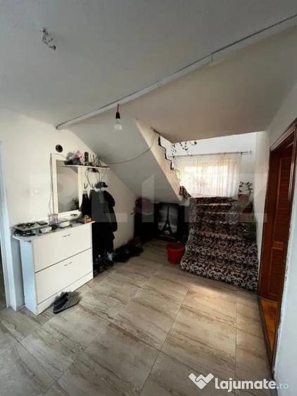 Casă cu 5 camere cu Teren 1350 Mp în Central