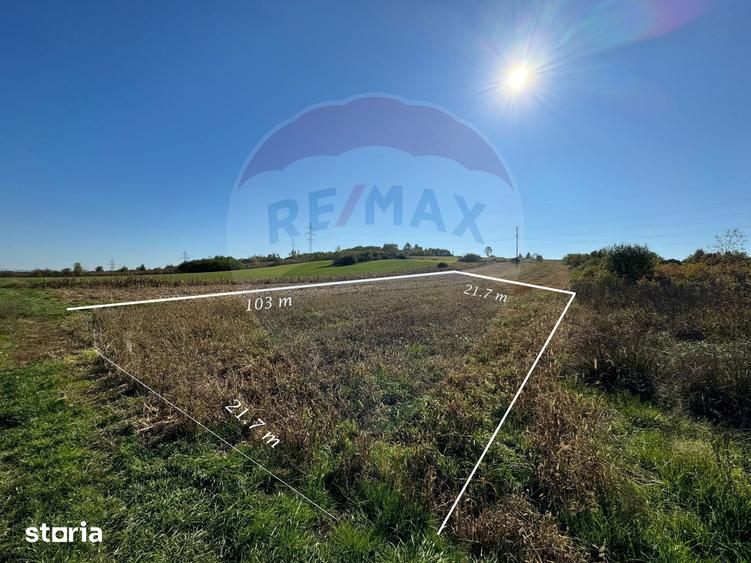 Teren de 2240 mp, în Recea