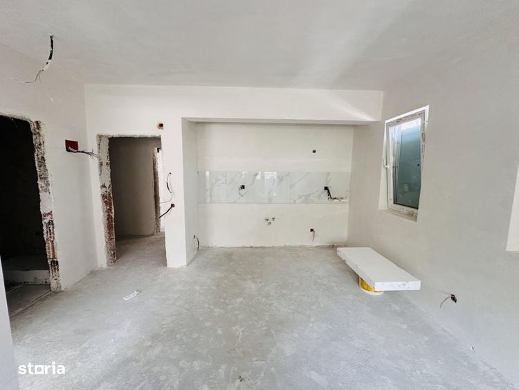 Apartament cu 2 camere decomandat în Roșu