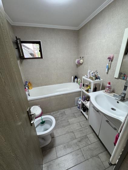 Casă individuală cu 3 camere cu Canalizare în Buna Vestire