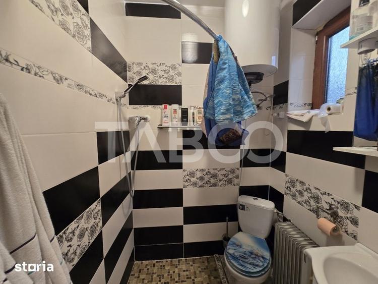 Casă cu 4 camere cu Teren 300 Mp în Roșia