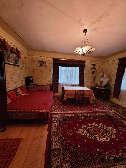 Casă individuală cu 5 camere cu Teren 2000 Mp în Crihalma