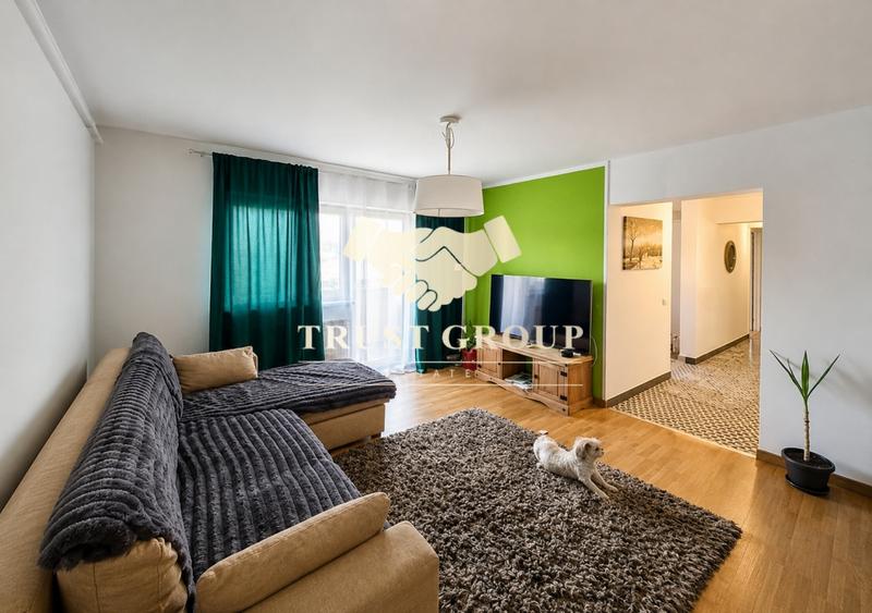 Apartament cu 4 camere decomandat, mobilat în Tei