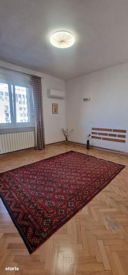 Apartament cu 2 camere decomandat în Centrul Istoric