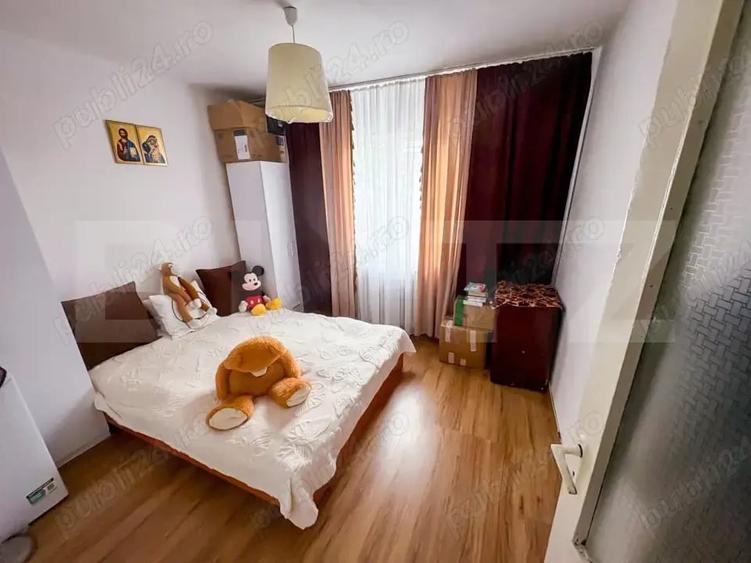 Apartament cu 3 camere decomandat în Central