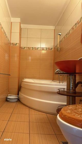 Apartament cu 3 camere în Rahova