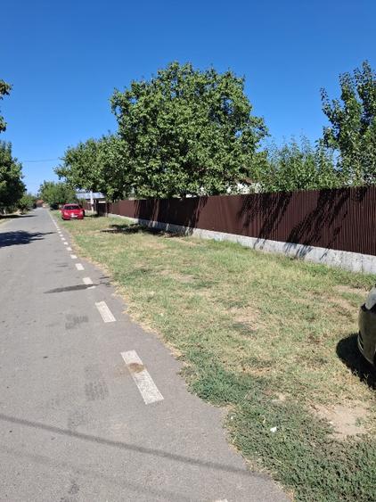 Casă individuală cu 5 camere cu Teren 2500 Mp în Valea Roșie