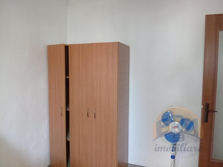 Garsonieră decomandată în Iosia