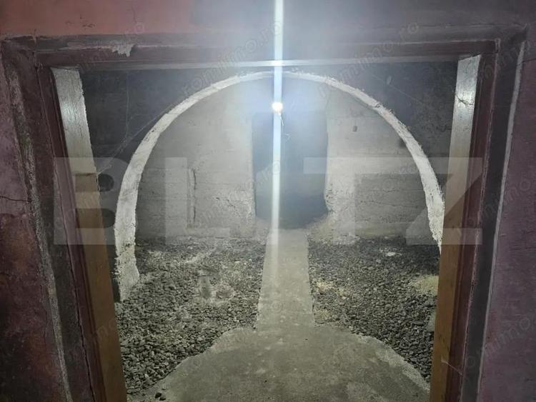 Casă cu 3 camere cu Teren 300 Mp în Mihoești