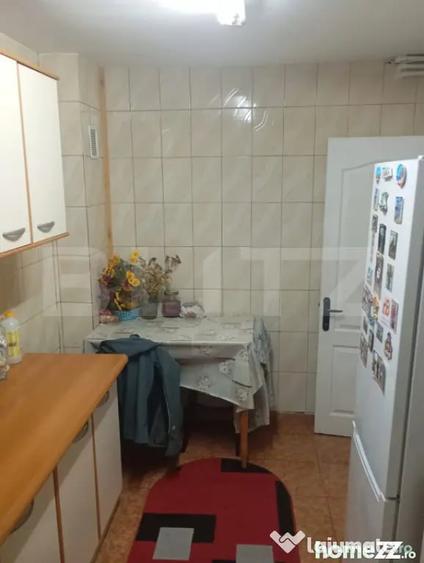 Apartament cu 2 camere decomandat în Micro 6