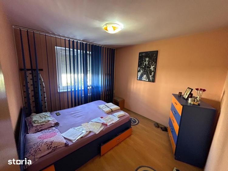 Apartament cu 3 camere decomandat în Sălăjan