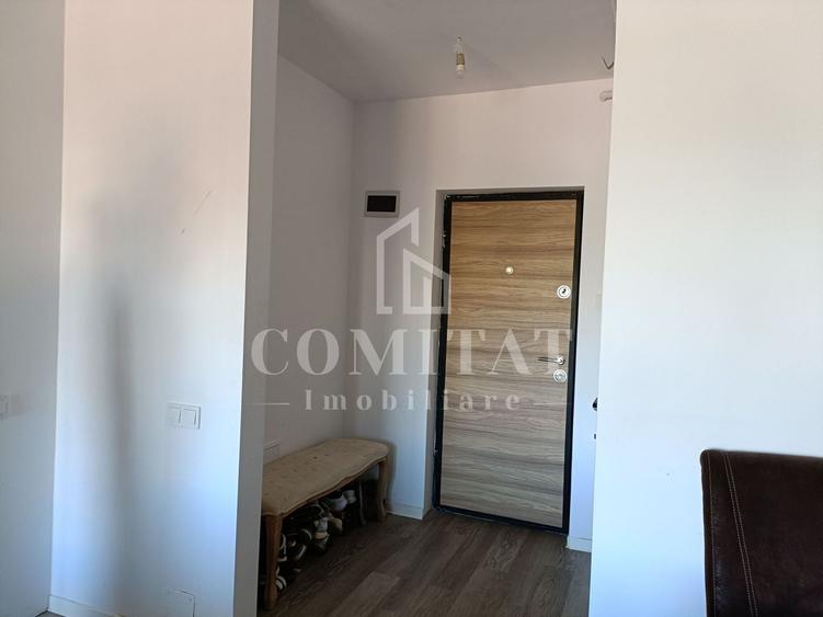 Apartament cu 3 camere semidecomandat, mobilat în Florești