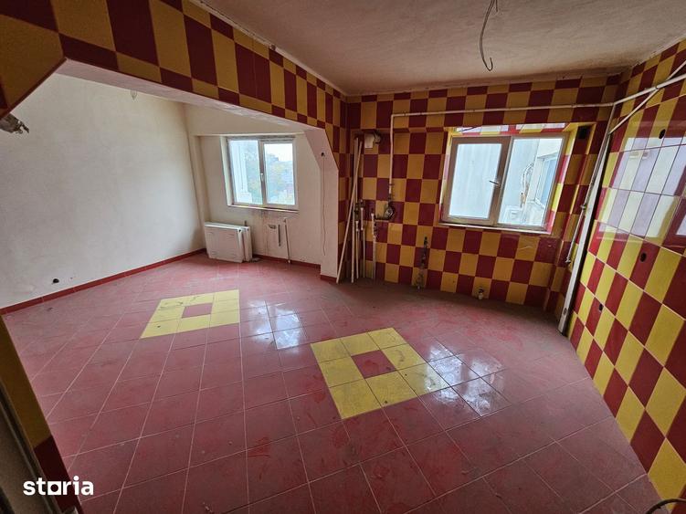 Apartament cu 4 camere în Orizont