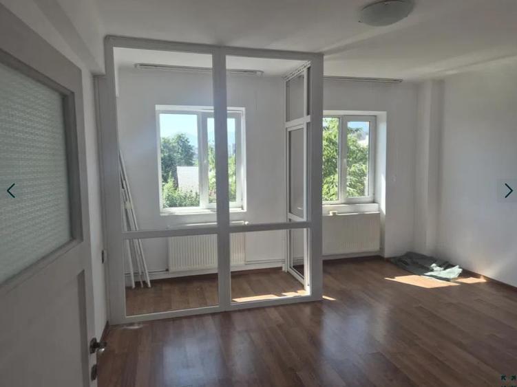 Apartament cu 2 camere decomandat în Centrul Civic