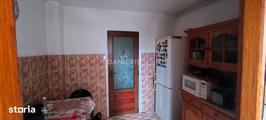 Apartament cu 3 camere decomandat în ICIL