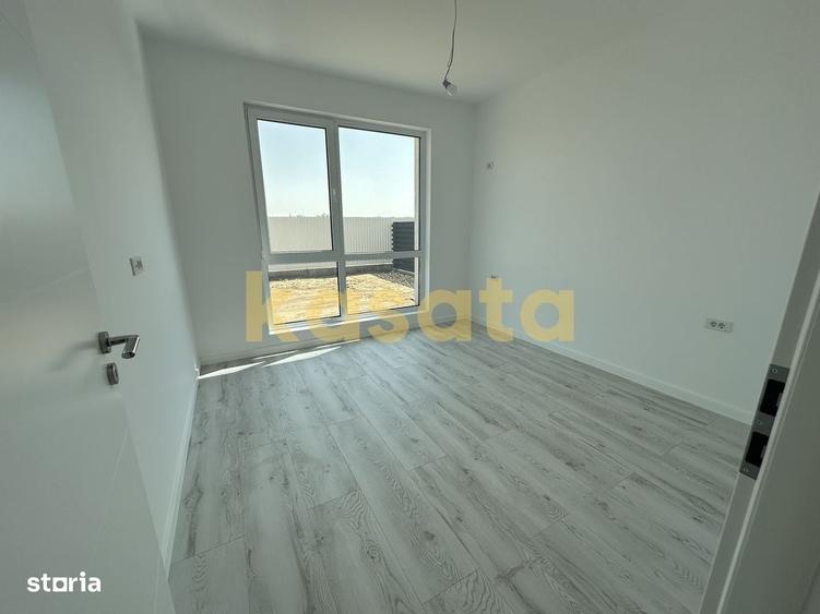 Casă cu 4 camere în Domnești