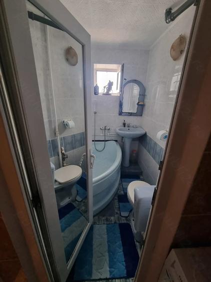 Apartament cu 2 camere semidecomandat în 23 August