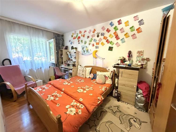 Apartament cu 2 camere decomandat în Nicolina