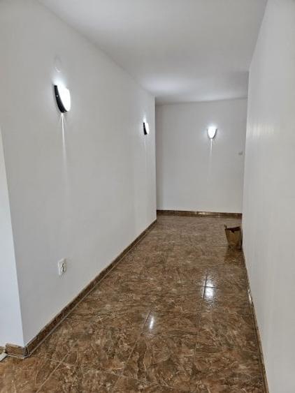 Casă individuală cu 4 camere cu Canalizare în Sisești
