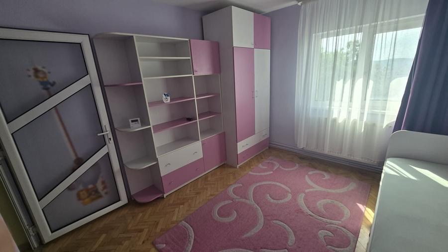 Apartament cu 2 camere decomandat în Zorilor
