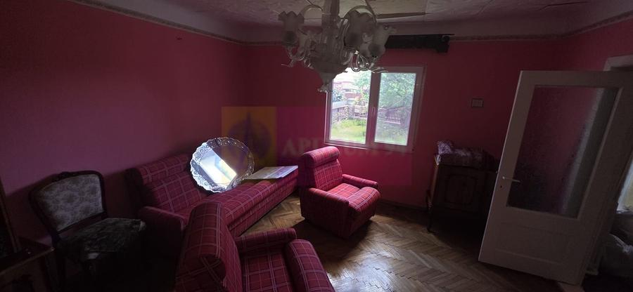 Casă individuală cu 5 camere cu Canalizare în Capul Câmpului