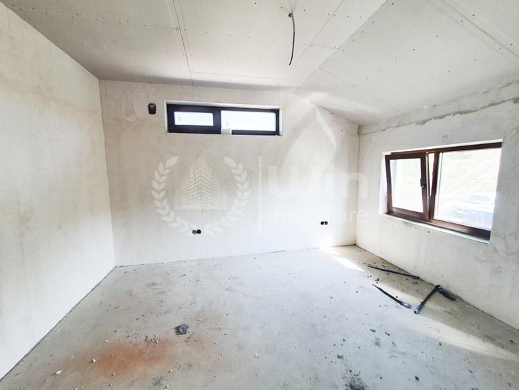 Duplex cu 4 camere cu Canalizare în Iris