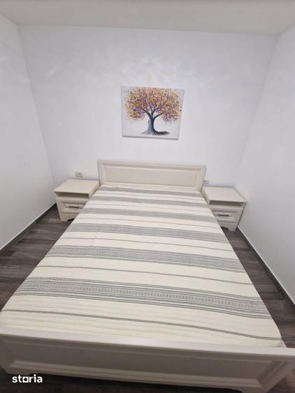 Apartament cu 3 camere, mobilat în Mioriței