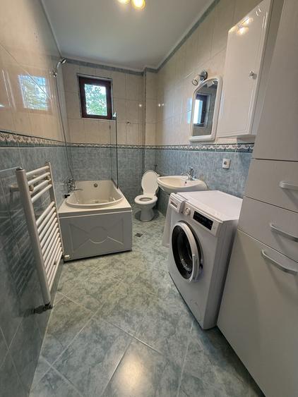 Apartament cu 2 camere decomandat, mobilat în Carpați 2
