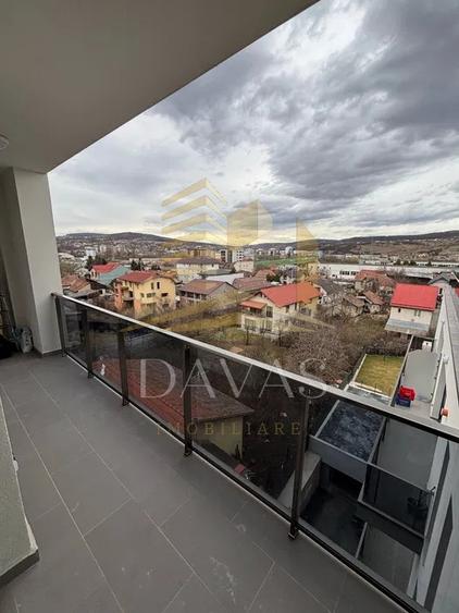 Apartament cu 2 camere semidecomandat, mobilat în Mărăști