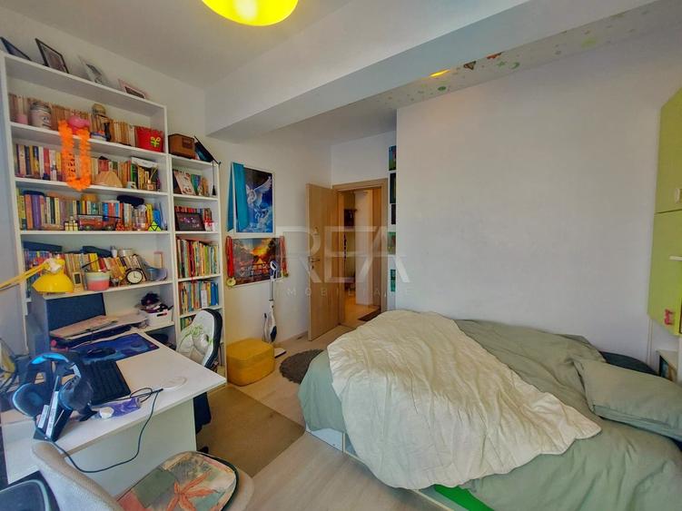 Apartament cu 3 camere decomandat, mobilat în Alexandriei