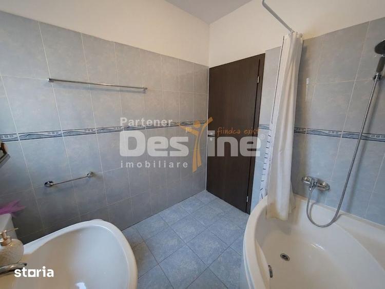 Apartament cu 3 camere în Valea Adâncă