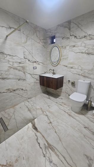Casă cu 4 camere cu Canalizare în Moșilor