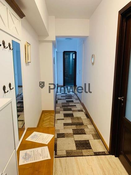 Apartament cu 3 camere decomandat, mobilat în Victoriei