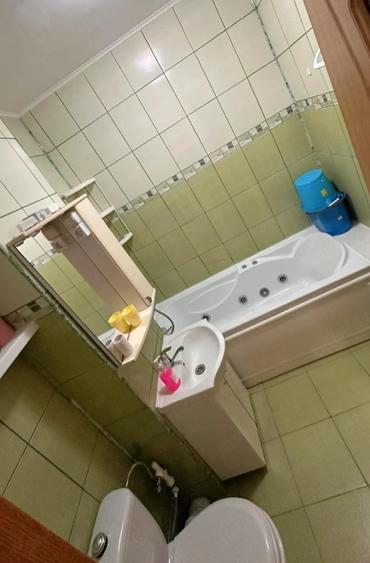 Apartament cu 2 camere decomandat în Micro 20