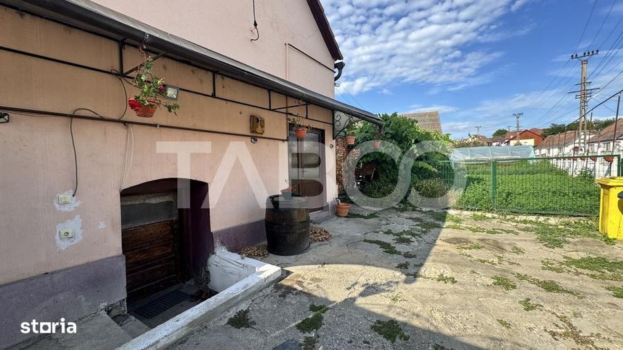 Casă cu 3 camere în Cornățel