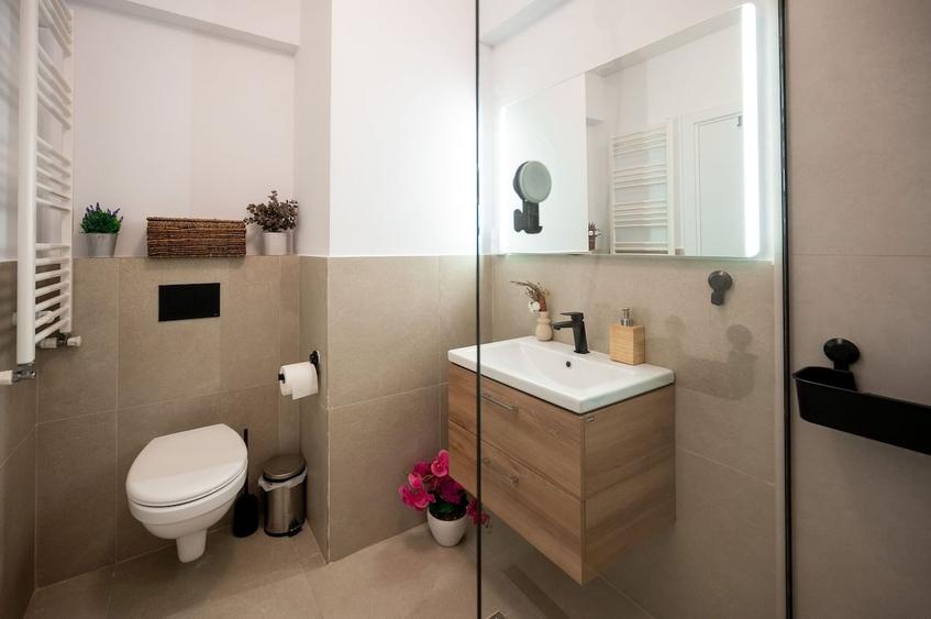 Apartament cu 2 camere decomandat în Mamaia-Sat