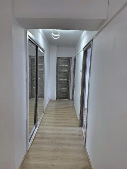 Apartament cu 3 camere decomandat în Obor