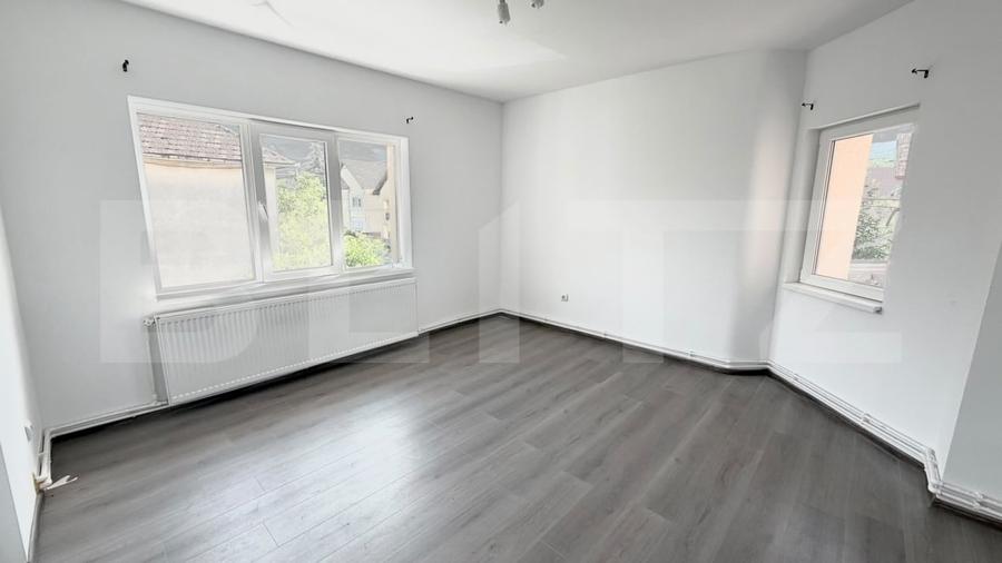 Spațiu comercial, de 20 mp, în Cetate