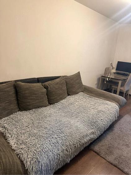 Apartament cu 3 camere decomandat în Titan
