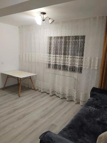 Apartament cu 2 camere semidecomandat în Lunca Cetățuii